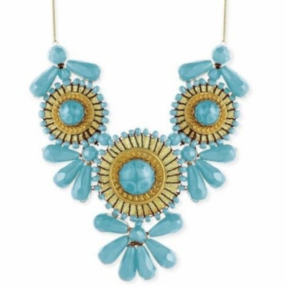 Turquoise Color Beaded Large Statement Necklace 🌸 - Picture 2 of 3